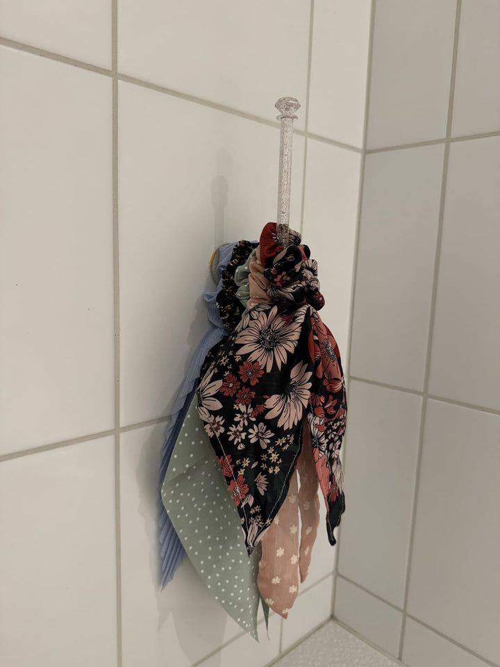 Review by Marie-Claude